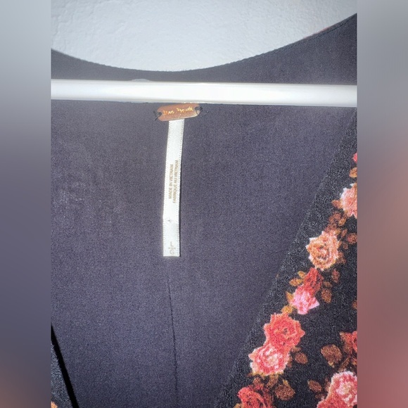 Free People EUC, rose print maxi dress, size large - Picture 7 of 8